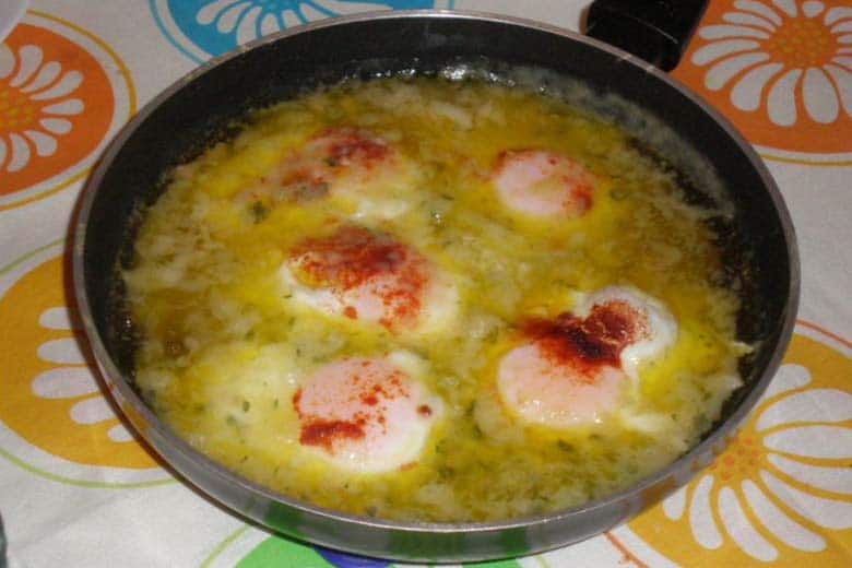 huevos guisados recetas de la Abuela Angelita